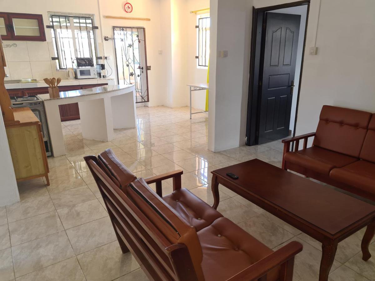 Oasis Tropical Aparthotel Pereybere Beach Exterior foto